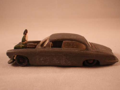 drive in couple car